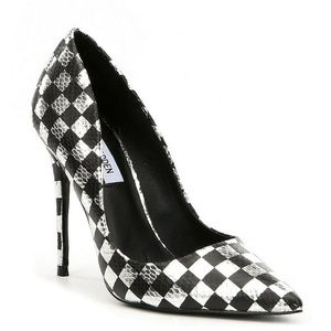 ISO Steve madden Daisie Black/Silver Checkered 8